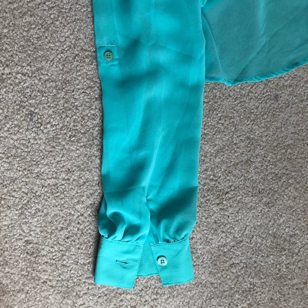 Button up blouse - Picture 3 of 5